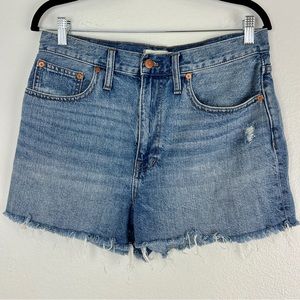 Madewell | The Dadjean Short Blue Jean Shorts lightly distressed Raw Hem 28